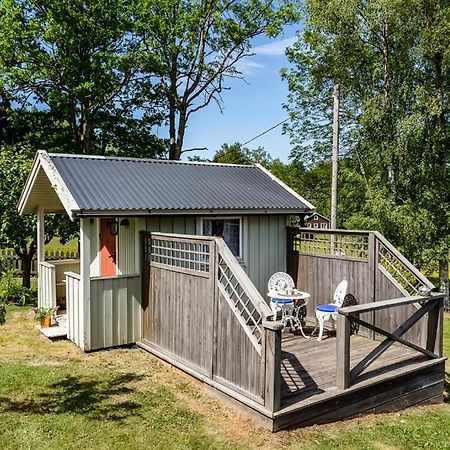 Two Small Guest Houses By Lake Rent Out As One Hjo Extérieur photo