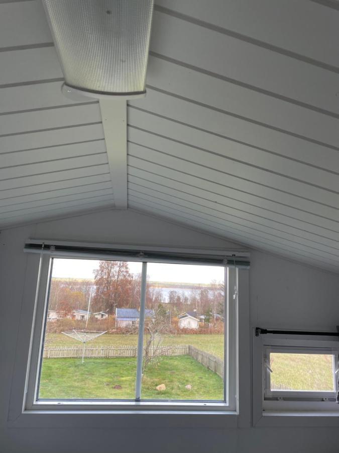 Two Small Guest Houses By Lake Rent Out As One Hjo Extérieur photo
